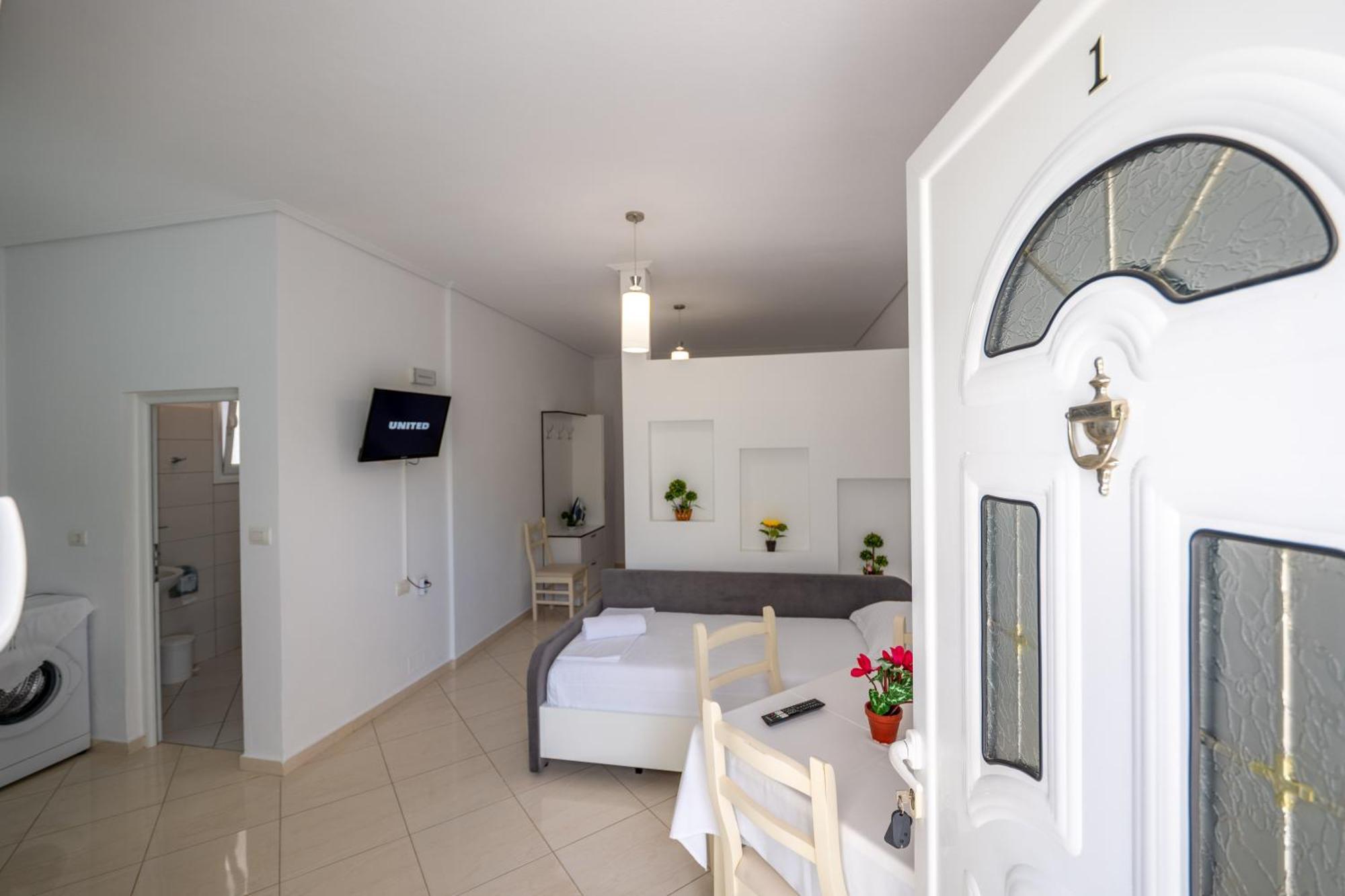 Apartments Margarita Ksamil Esterno foto