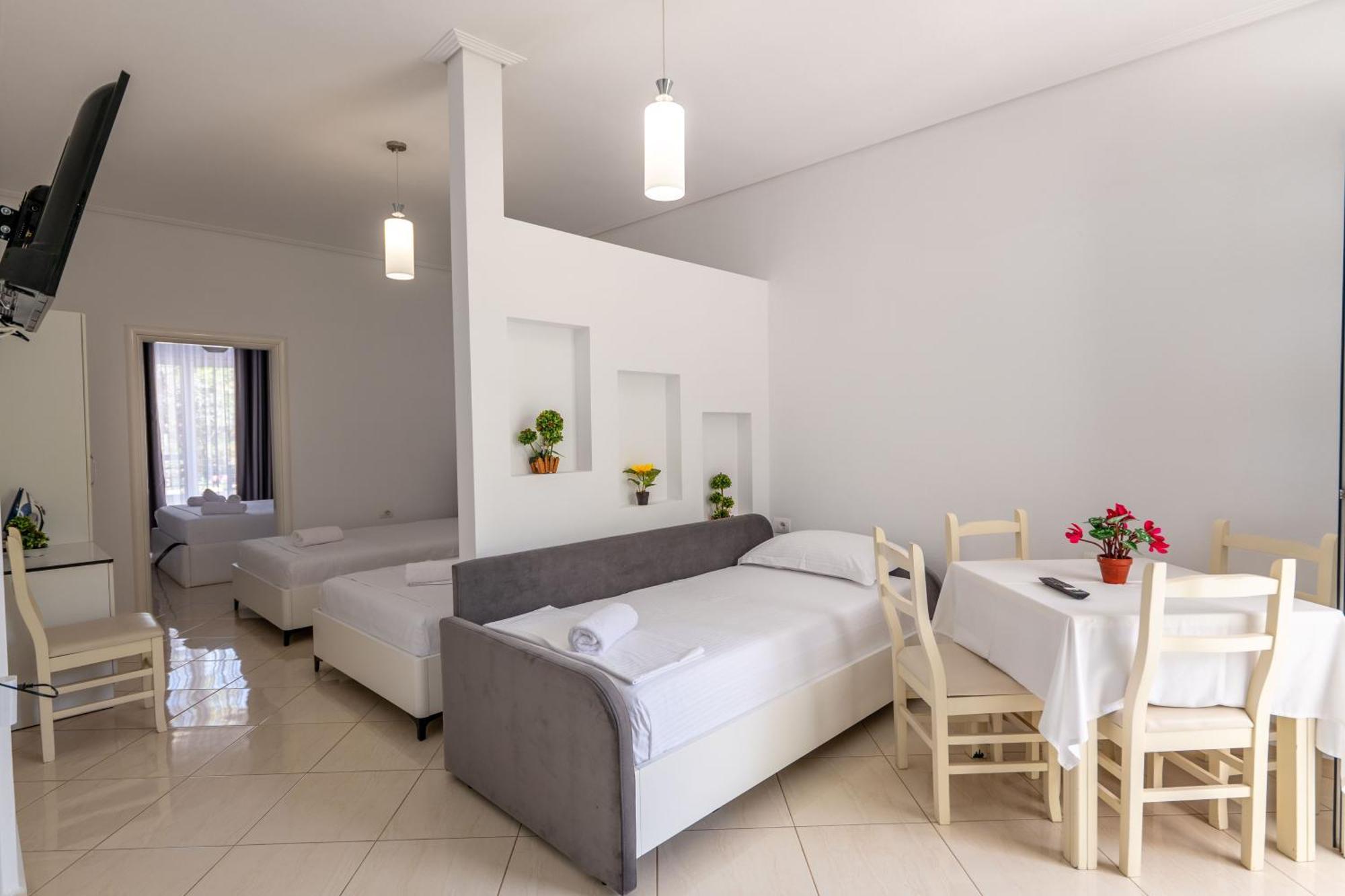 Apartments Margarita Ksamil Esterno foto