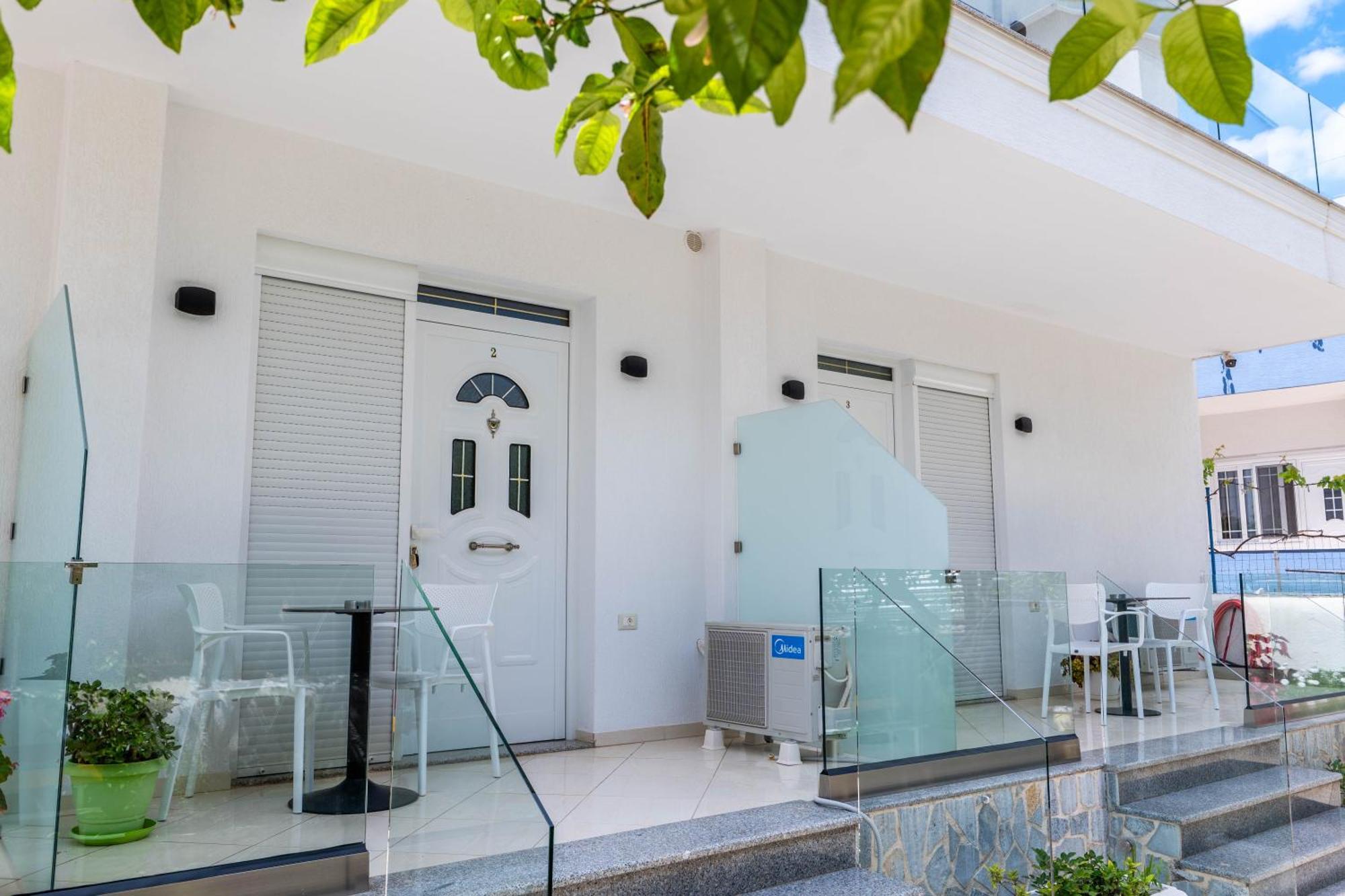 Apartments Margarita Ksamil Esterno foto